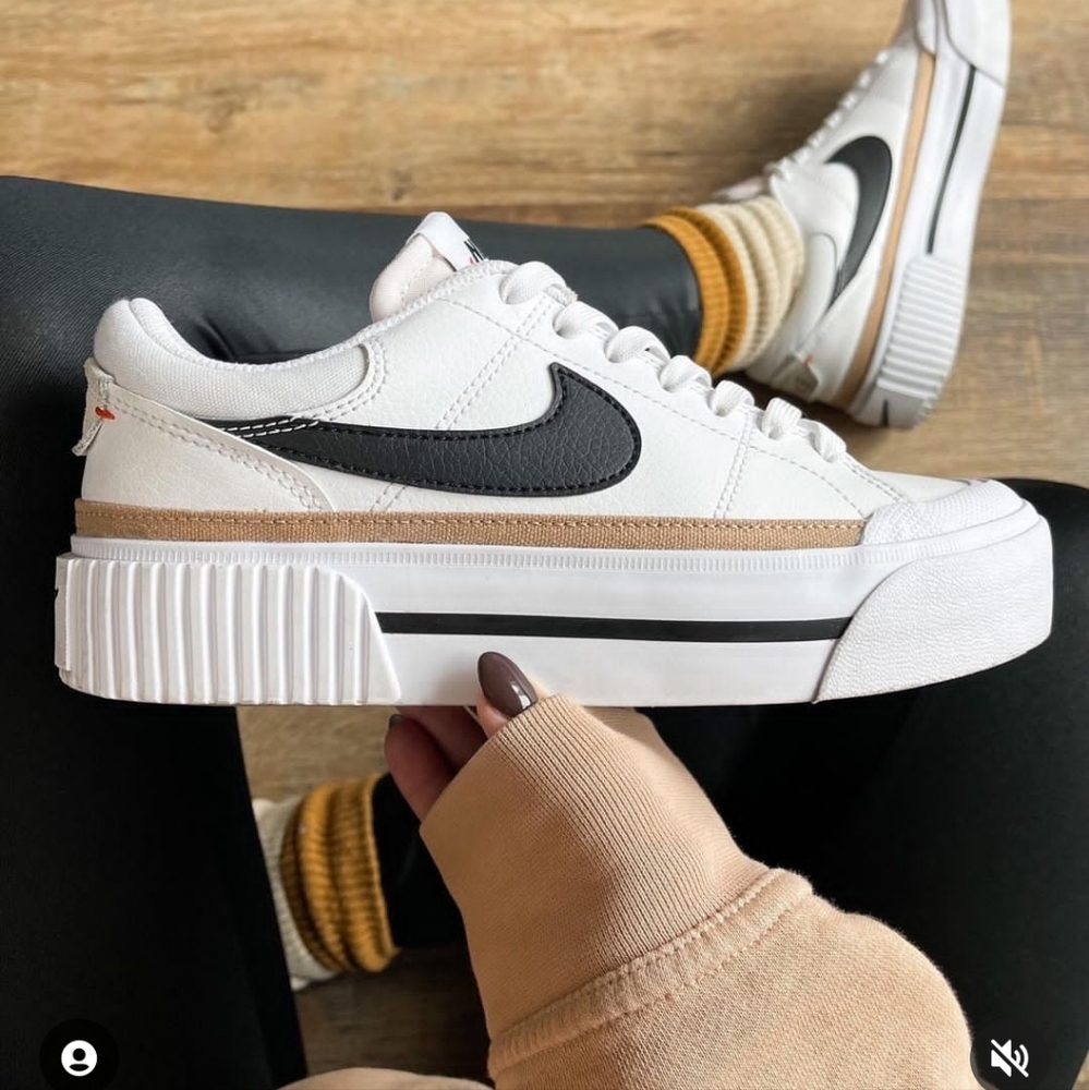NWB Nike Court Legacy Lift Size 7